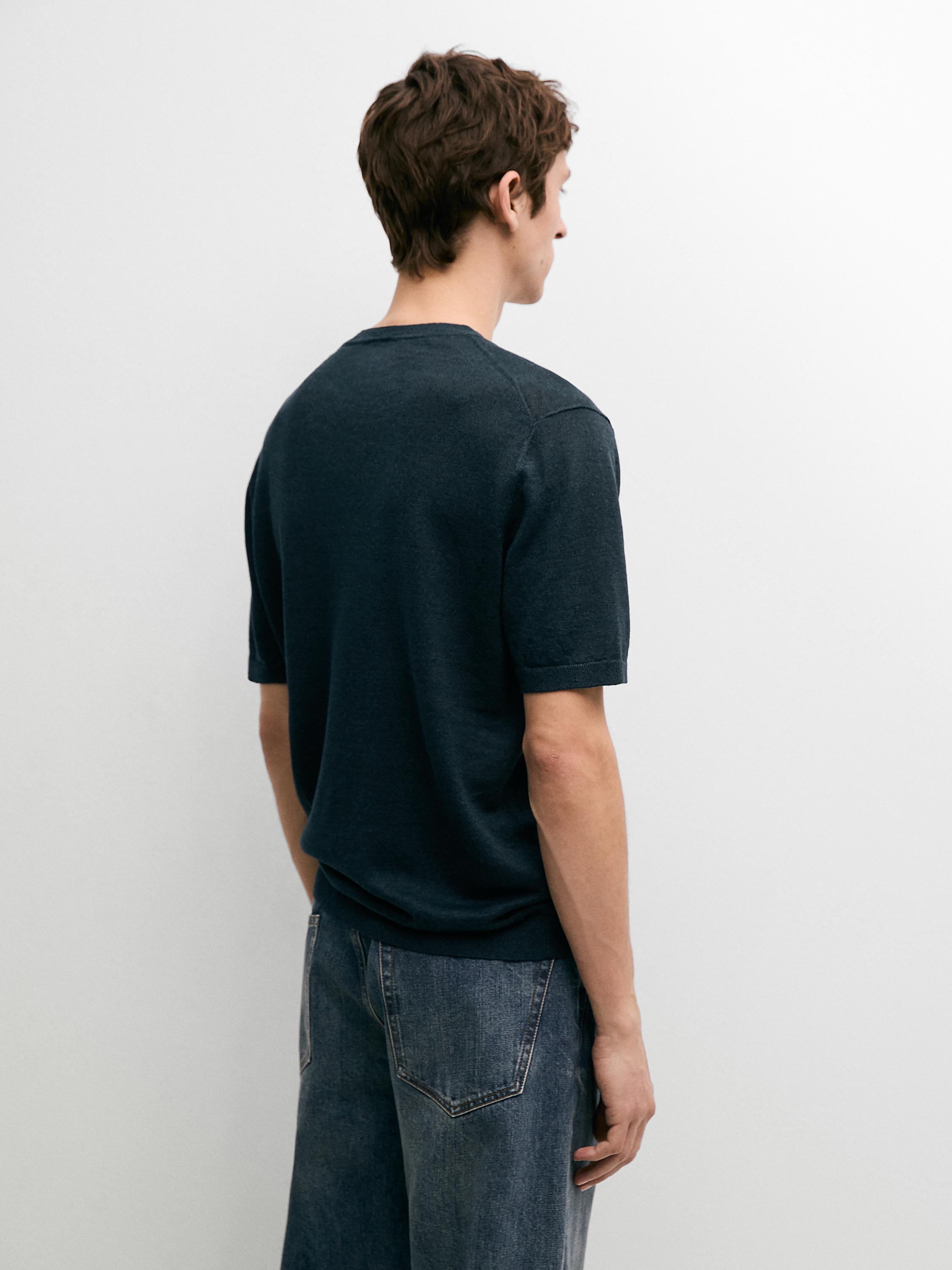 Lightweight 100% linen knit T-shirt
